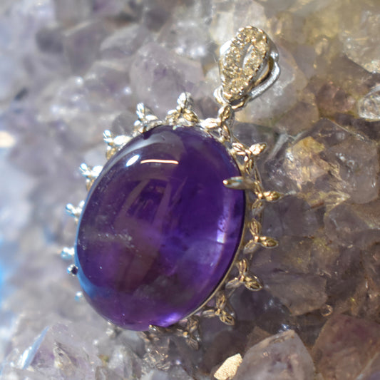 Ganesha Handicrafts, Sterling Silver Amethyst Pendant (925), Silver Amethyst Pendant, Amethyst Pendant, 925 Sterling Silver Pendant, Womens Trending Pendant, womens Traditional Pendant, Womens Pendant, women's Modern Pendant.