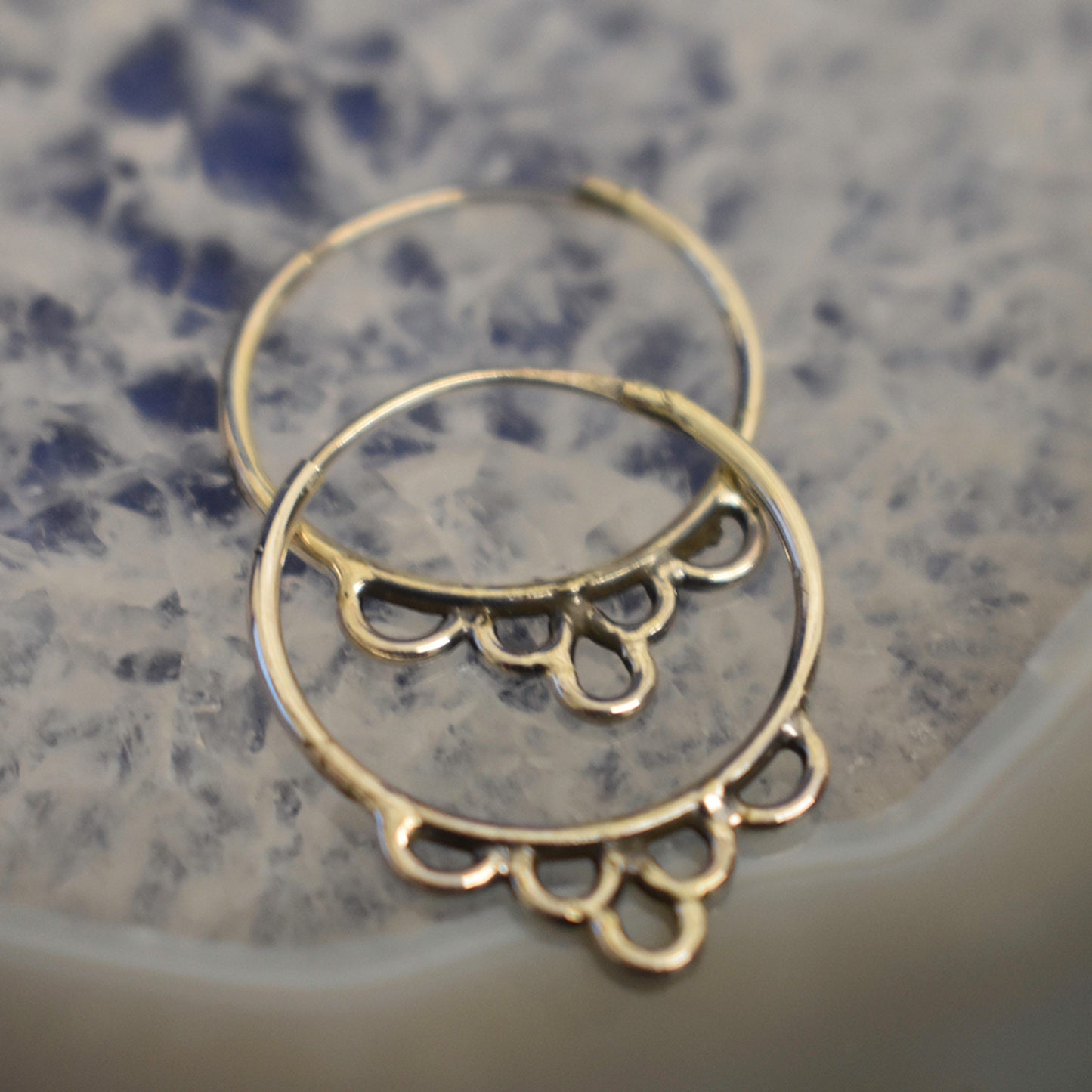 Ganesha Handicrafts, Tiara Hoops, Womens Trending Tiara Hoops, Tiara for a Princess Hoops, Women's Stylized Hoops, Women's Modern Tiara Hoops.