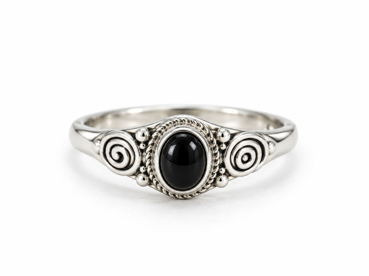 Size 8 silver ring