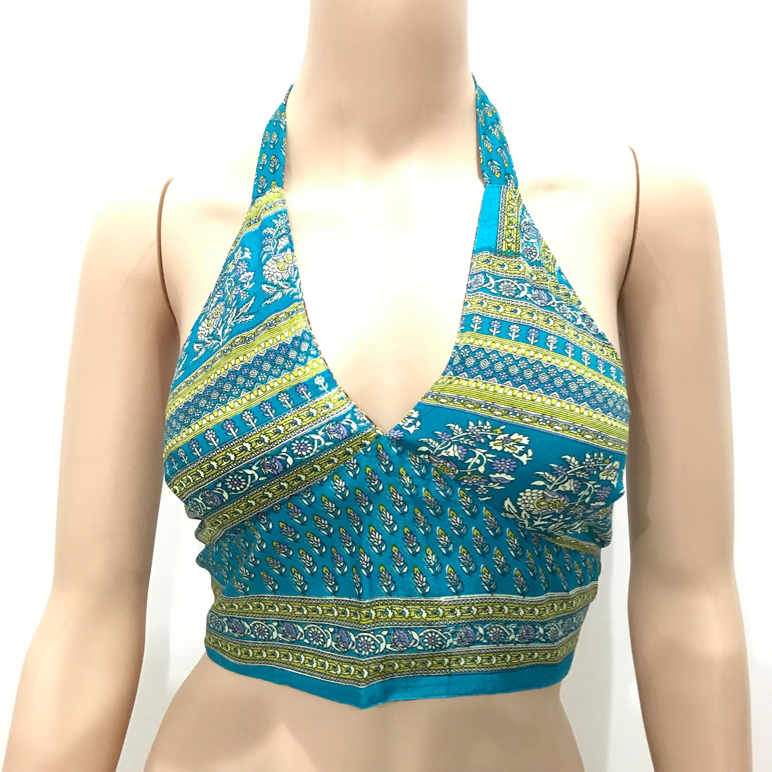 Ganesha Handicrafts Choli Indian Crop Top Halter Neck Back Less (Reversible), Crop Top, Indian Top, Halter Neck Back Less, Reversible, Choli Top, Double Colour Crop top, Womens Crop Top, Trending Top, Popular Crop Top, Green Crop Top
