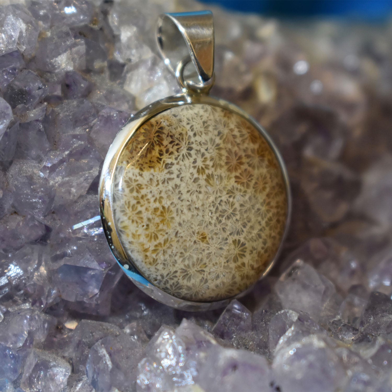 Ganesha Handicrafts Circle Shell Jasper pendant, Pendant, Jasper Pendant, Shell Pendant, Cicle Pendant, Shell Pendant, Design Pendant, Dollar