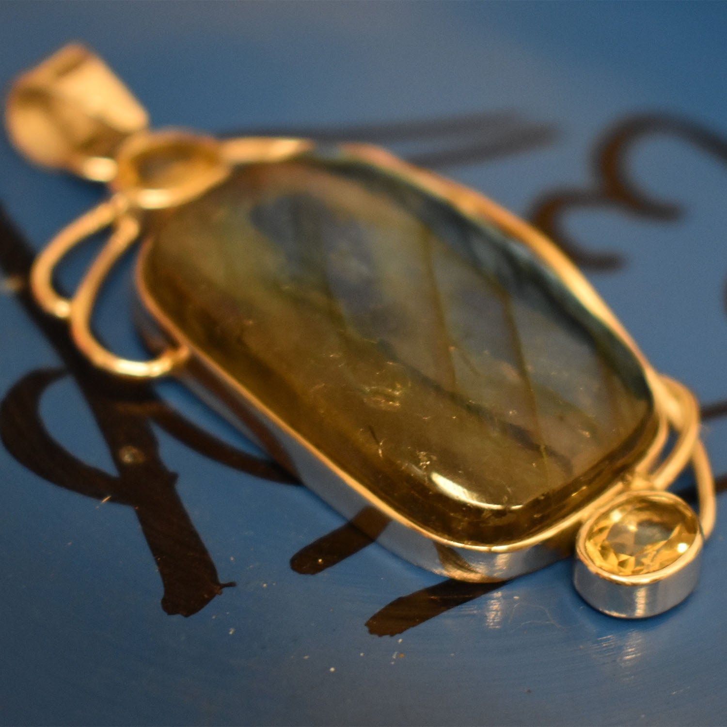 Ganesha Handicrafts Citrine and Labradorite Drop, Citrine Drop, Labradorite Drop, Drop, Pendant, Dollar, Gold Dollar, Crystal Colour Pendant