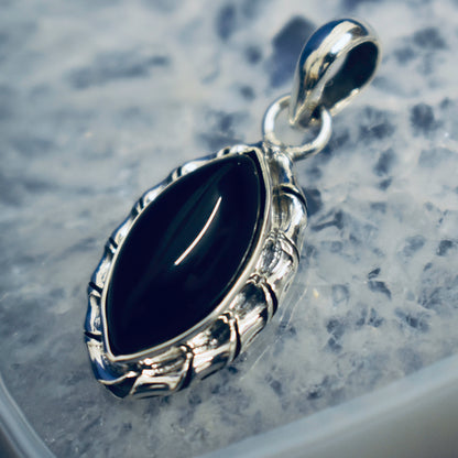 Ganesha Handicrafts, Detailed Onyx Pendant, Womens Trending Pendant, New Model Womens Pendant, Women's Modern Pendant, Women Fashion Pendant, Traditional Pendant. 