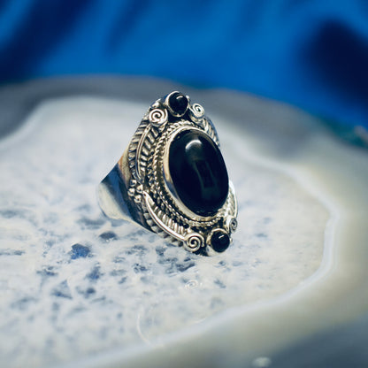 Ganesha Handicrafts, Detailed Onyx Ring, Onyx Ring, Womens Trending Ring, New Womens Modern Ring, Womens New Stylish Ring, Black Colour women's Stylish Ring. 