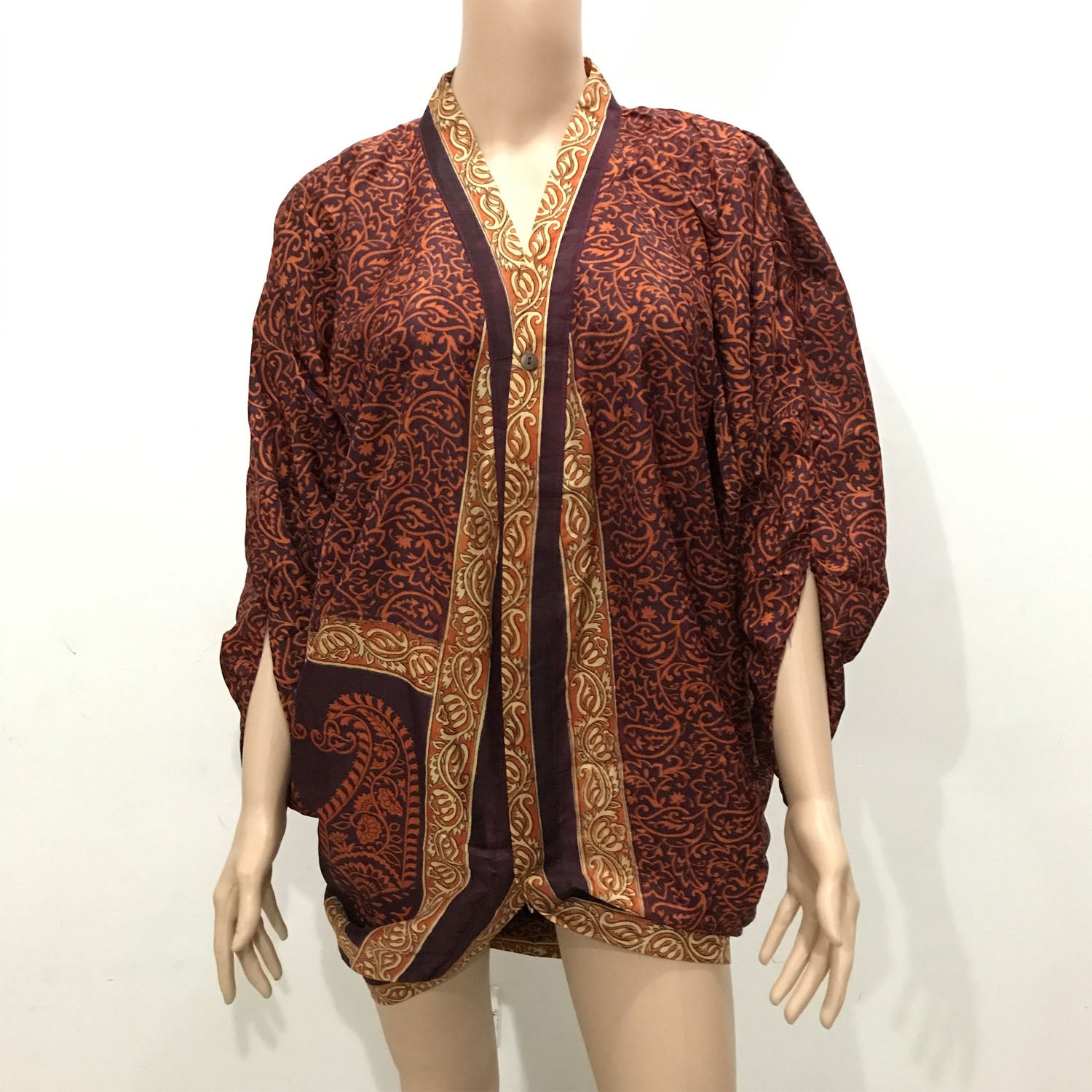 Ganesha Handicrafts Floral loose fit kimono , Double colour kimono , Modern kimono , Trending kimono , Floral kimono , Loose fit kimono