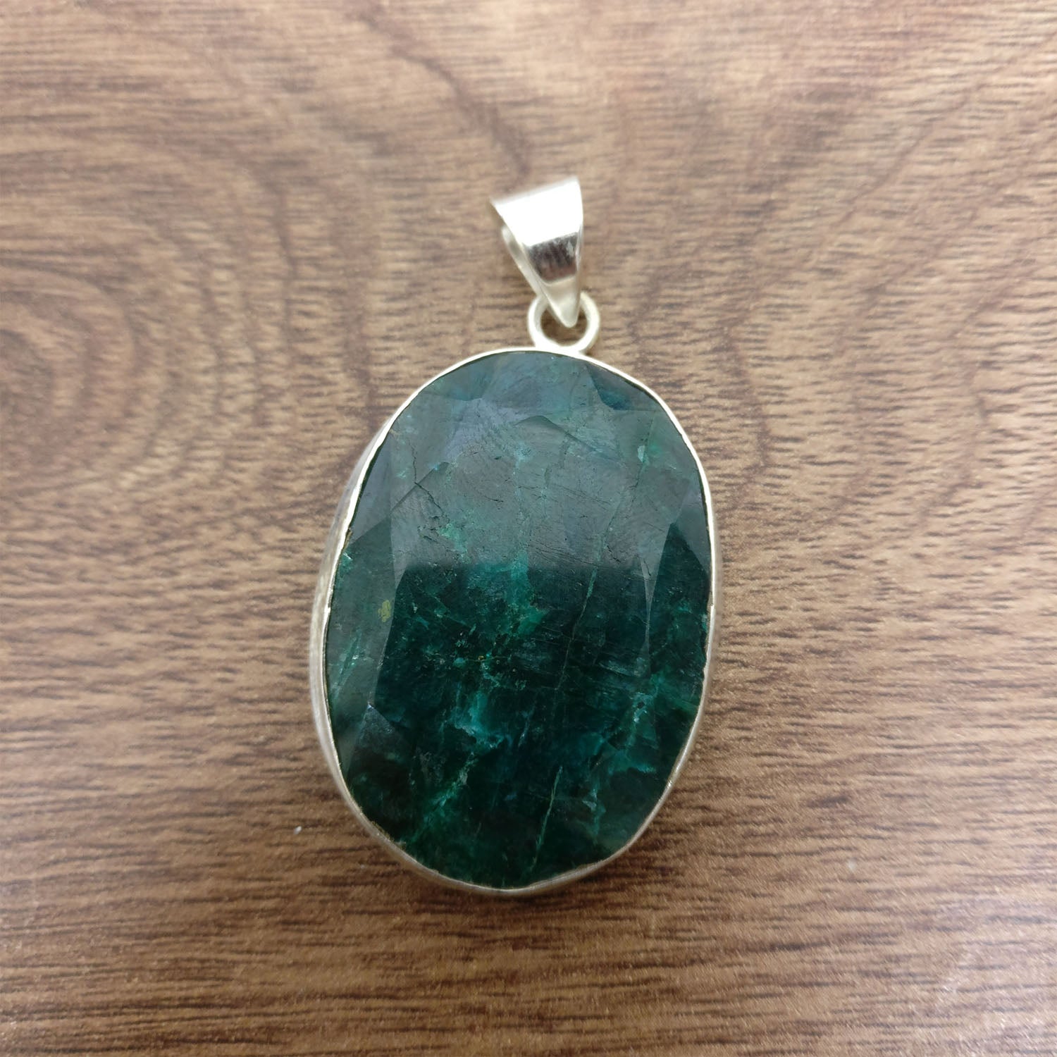 Ganesha Handicrafts-45 Carat Indian Emerald, Ganesha Handicrafts 925 Sterling Silver Pendant, Womens Fashion Emerald, hippies Sterling Silver Pendant, Indian Emerald. 