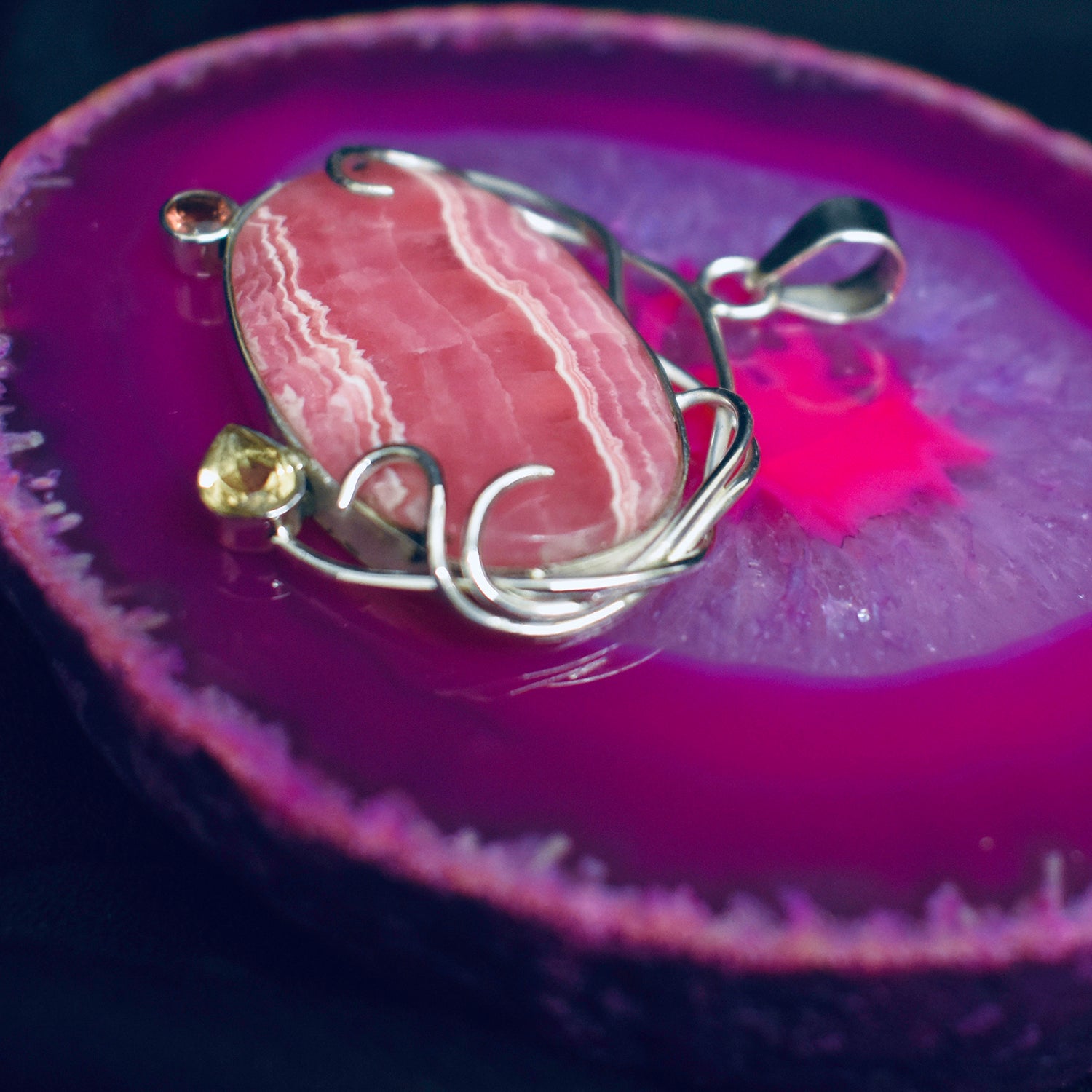 Ganesha Handicrafts, Rhodonite Pendant, Womens Trending Pendant, New Model Pendant, Womens New Modern Pendant, Fashion for Women's Stylish Pendant.