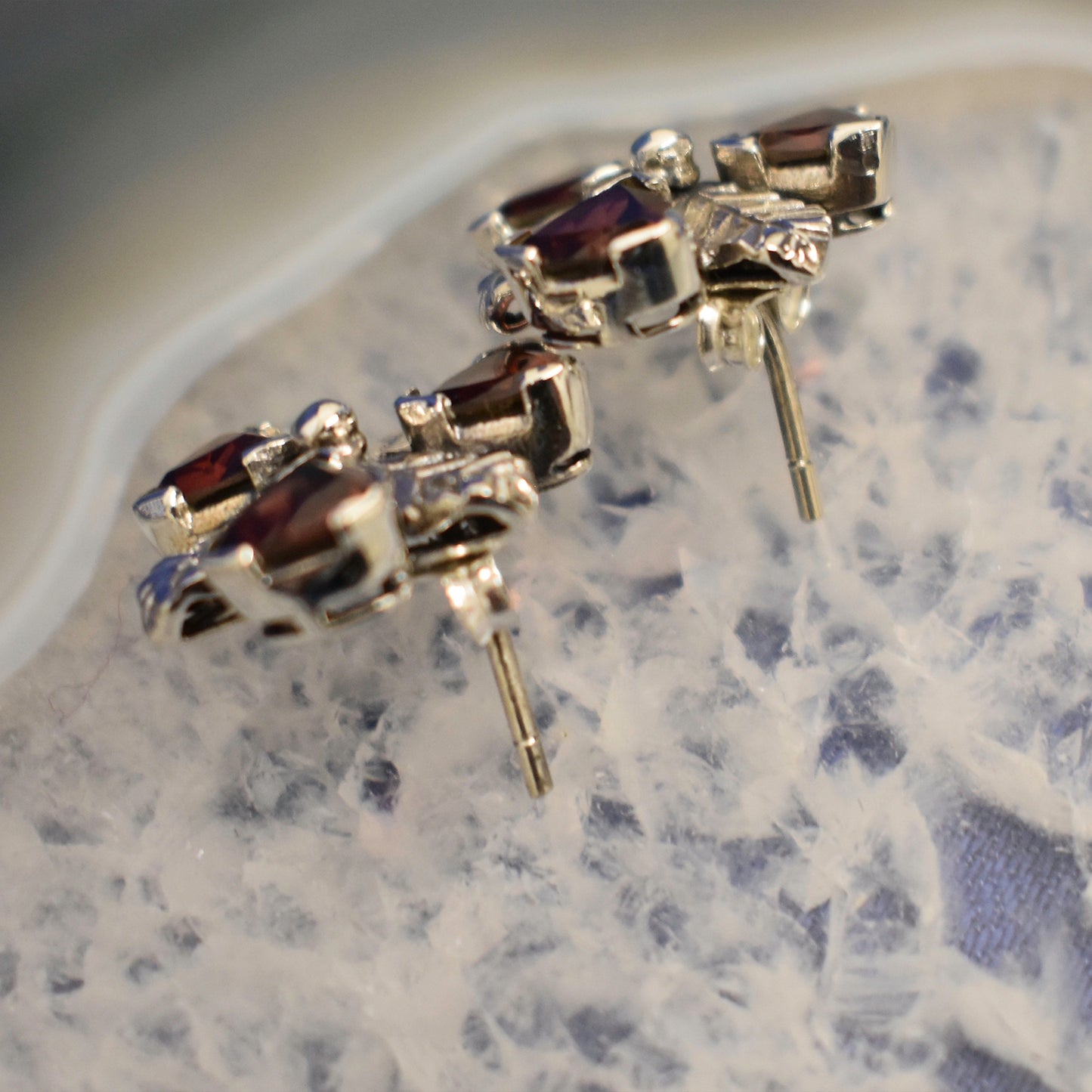 Ganesha Handicrafts, Garnet Floral Studs, Garnet Studs, Womens Floral Studs, New Model Stud, Womens Trending Studs, New Model Womens Studs, Women's Modern Studs, Fashion for Women's Studs. 