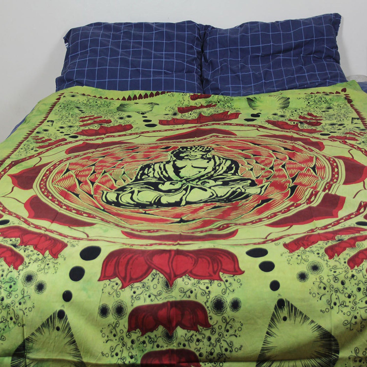 Ganesha Handicrafts-Meditating Buddha Bed Throw, Buddha Bed, Buddha Bed Throw, Throw for Buddha , Buddha Meditating Bad Throw, Throw Bed in Buddha design, Bed, Buddha throw, Meditating Bed.