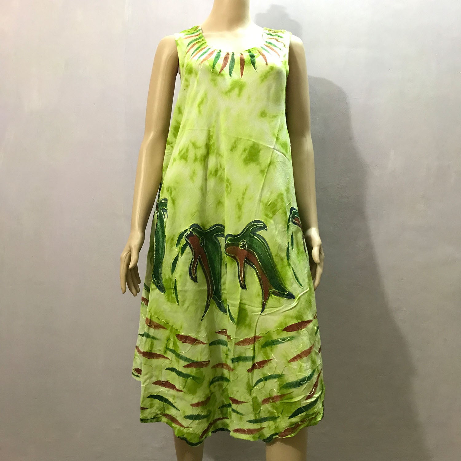 Ganesha Handicrafts, Mix Coloured Cut Sleeve, Dolphin Print Dress, Mix Coloured Dolphin Cut Sleeve Dress, Womens Trending Dress, New Model Womens Dress,  Womens Fashion Dress. 