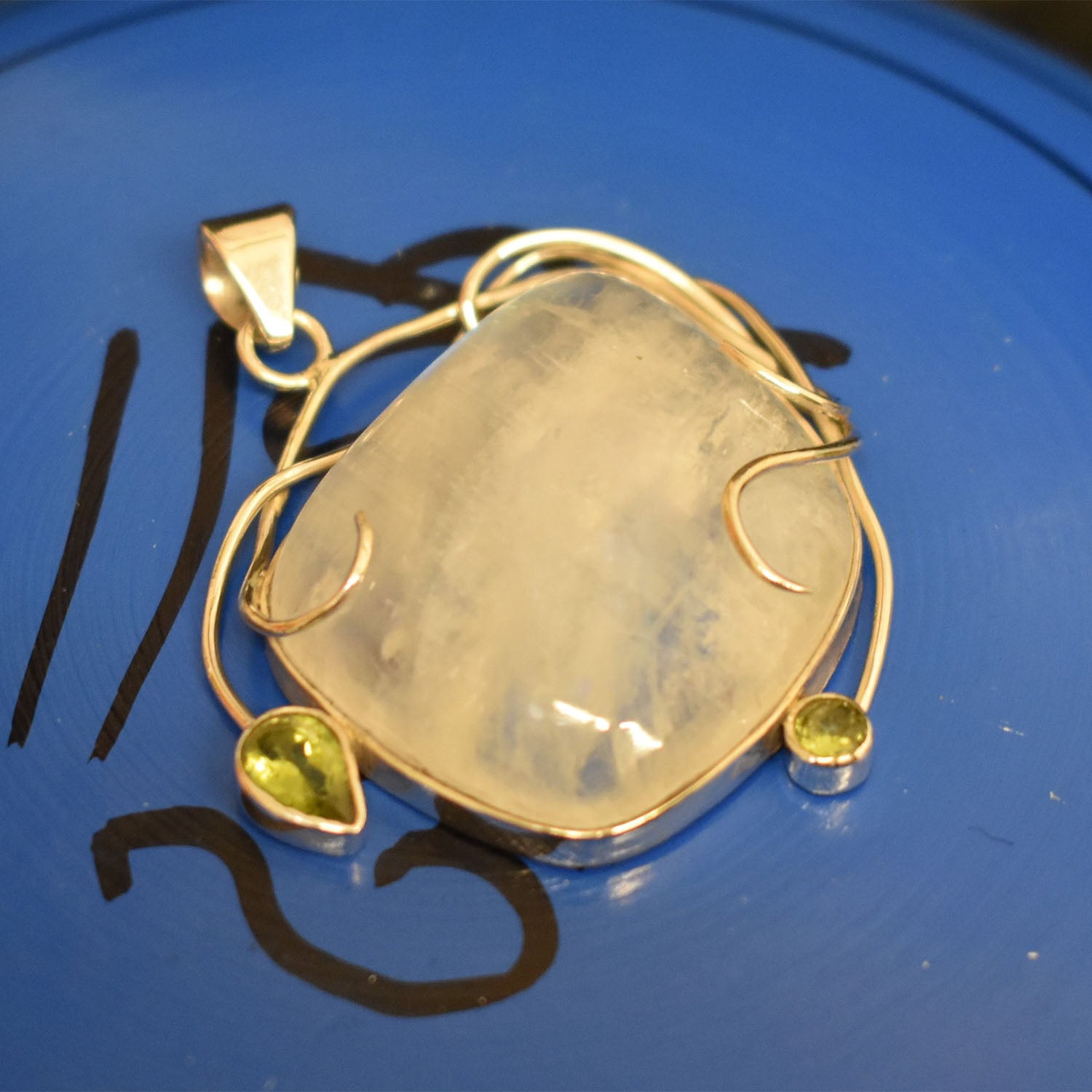 Ganesha Handicrafts Moonstone and Peridot Pendant, Pendant, Golden Pendant, peridot Pendant, Moonstone Pendant, Dollar