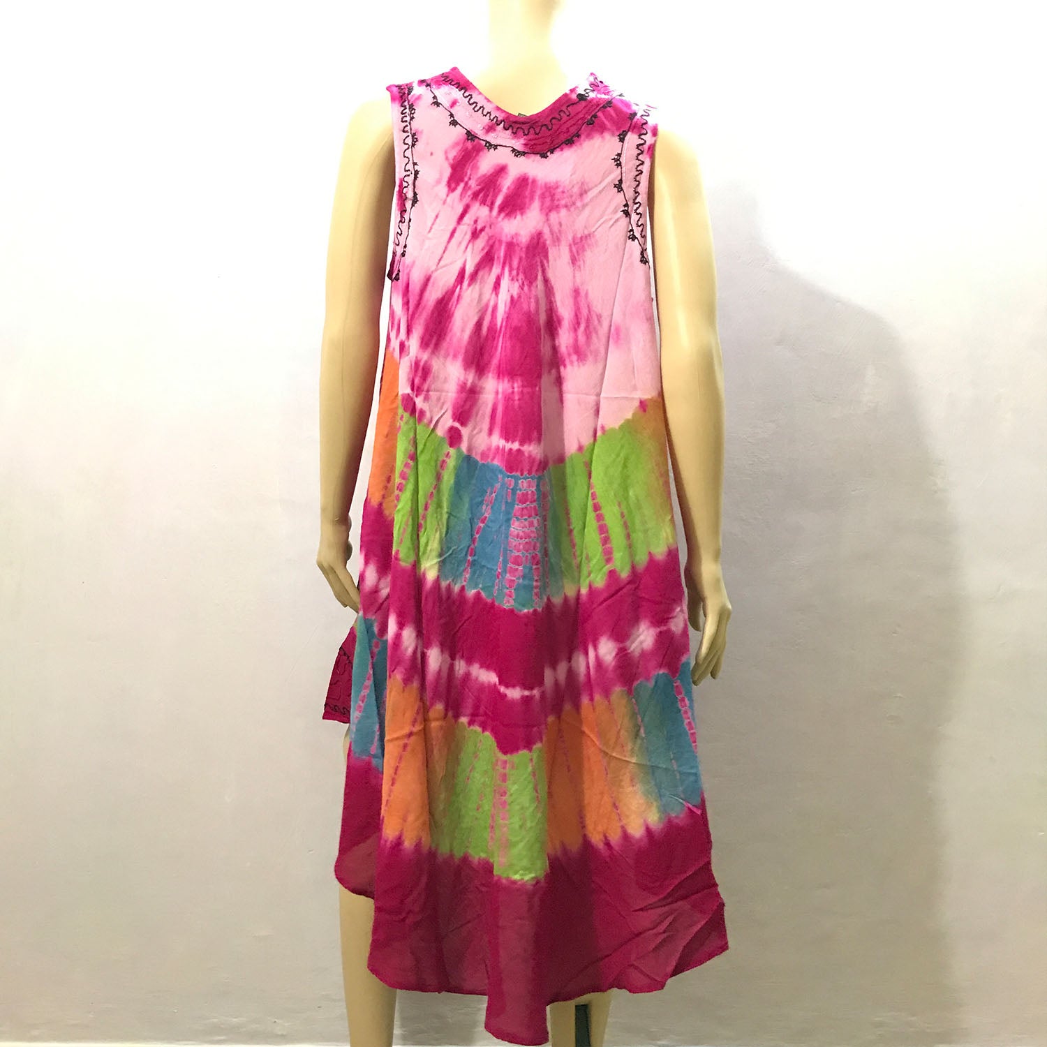 Ganesha Handicrafts, Multicoloured Cut Sleeve, Small Flower Print Dress, Multicoloured Cut Sleeve Dress, Womens Trending Dress, New Modern Dress, Womens stylish dress. 