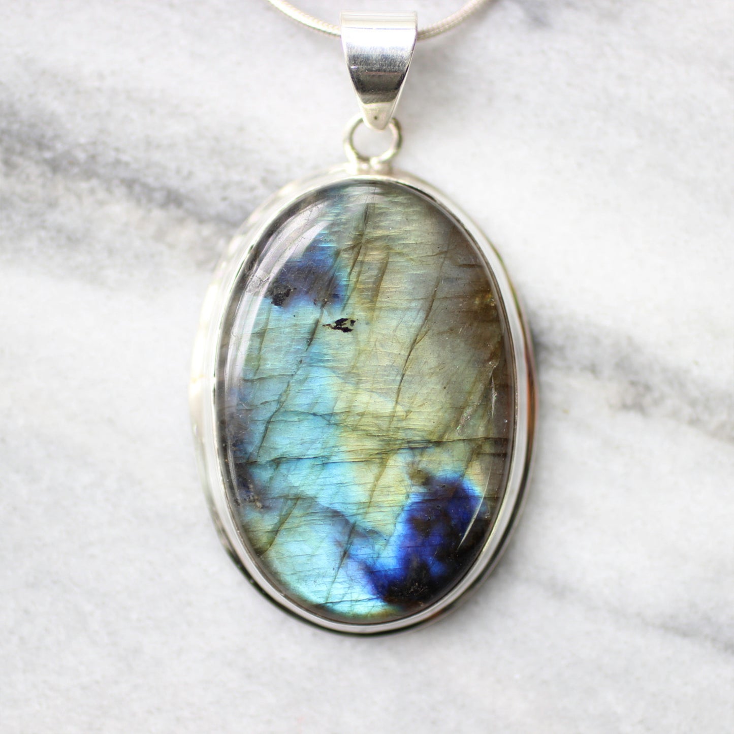 Ganesha Handicrafts, Natural Labradorite 925 Sterling Silver Pendant, Natural Labradorite, 925 Sterling Silver Pendant, Womens Trending Pendant, Womens fashion Pendant, Womens Modern 925 Silver Pendant.  