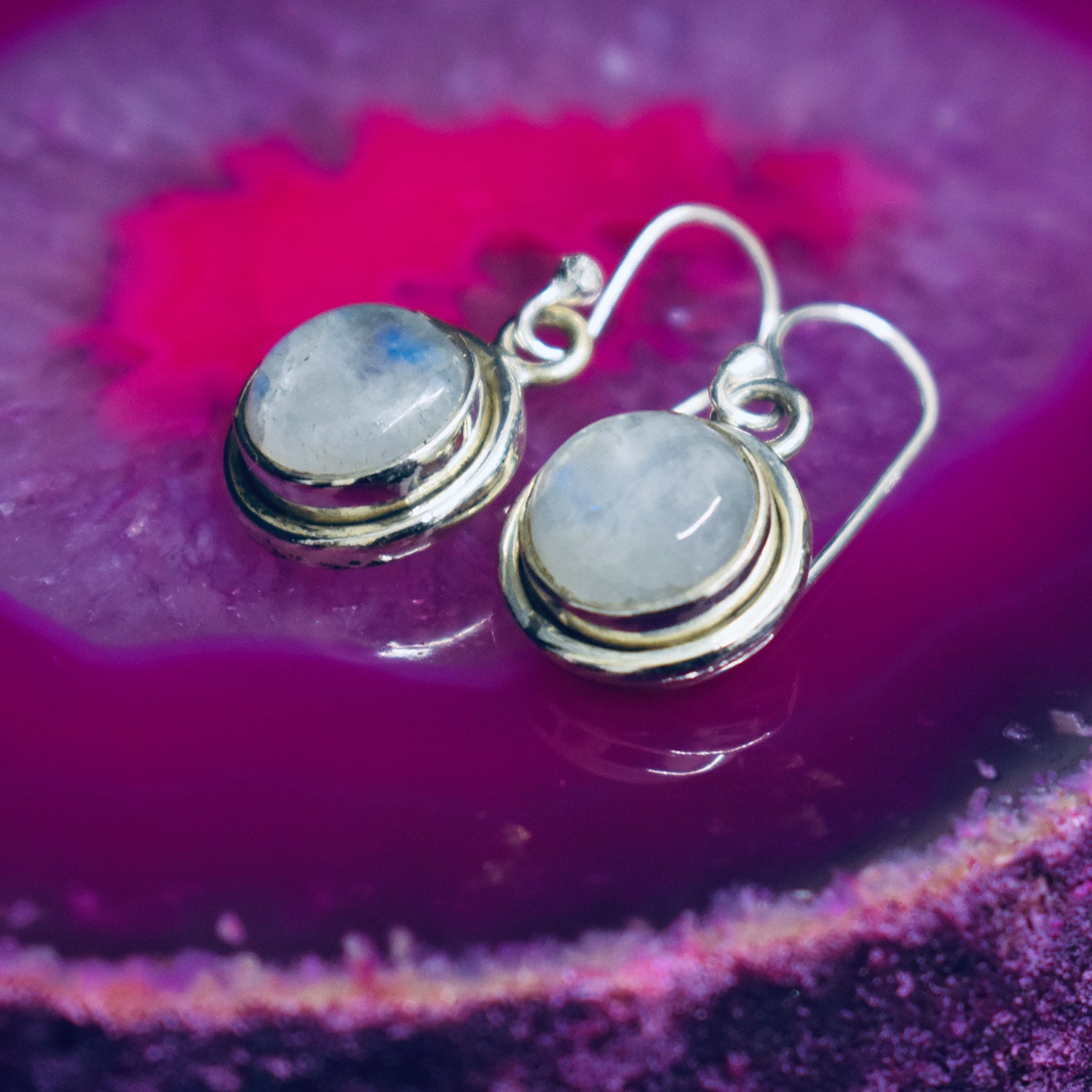 Ganesha Handicrafts,  Plain Circle Moonstone Earrings, Moonstone Earrings, Plain Circle Earrings, Womens new Modern Earring, New Trending Earrings, Womens Mode Earrings, Stylish Womens Ring collection. 