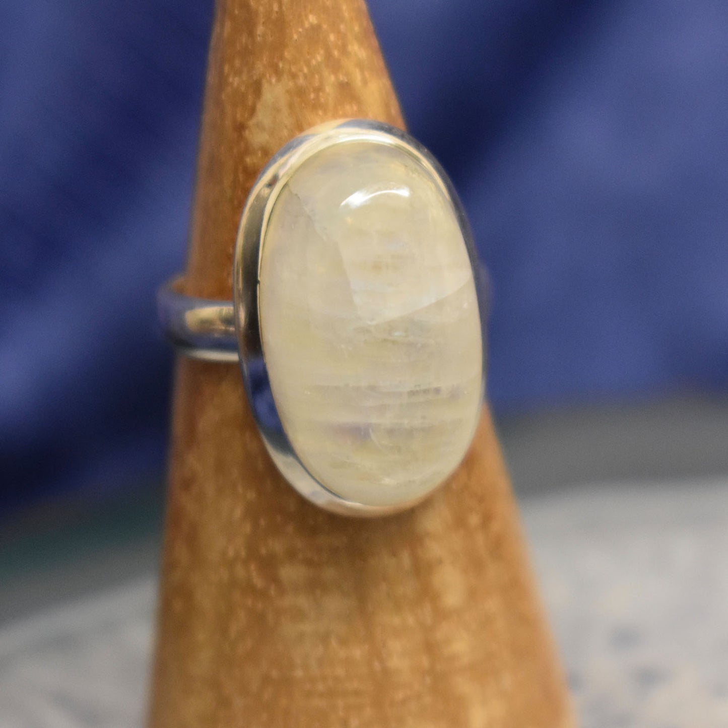 Ganesha Handicrafts, Plain Moonstone Ring, Moonstone Ring, Womens Trending Ring, Womens New Model Rings, Fashion Ring For Women's, Women's Ring. 