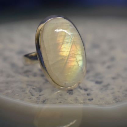 Ganesha Handicrafts, Plain Moonstone Ring, Moonstone Ring, Womens Trending Ring, Womens New Model Rings, Fashion Ring For Women's, Women's Ring. 