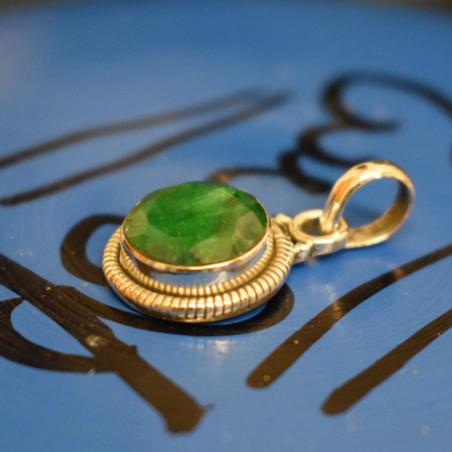 Ganesha Handicrafts Small detailed Emerald, Pendant, Emerald Pendant, Small Detailed Pendant, Green Stone Pendant