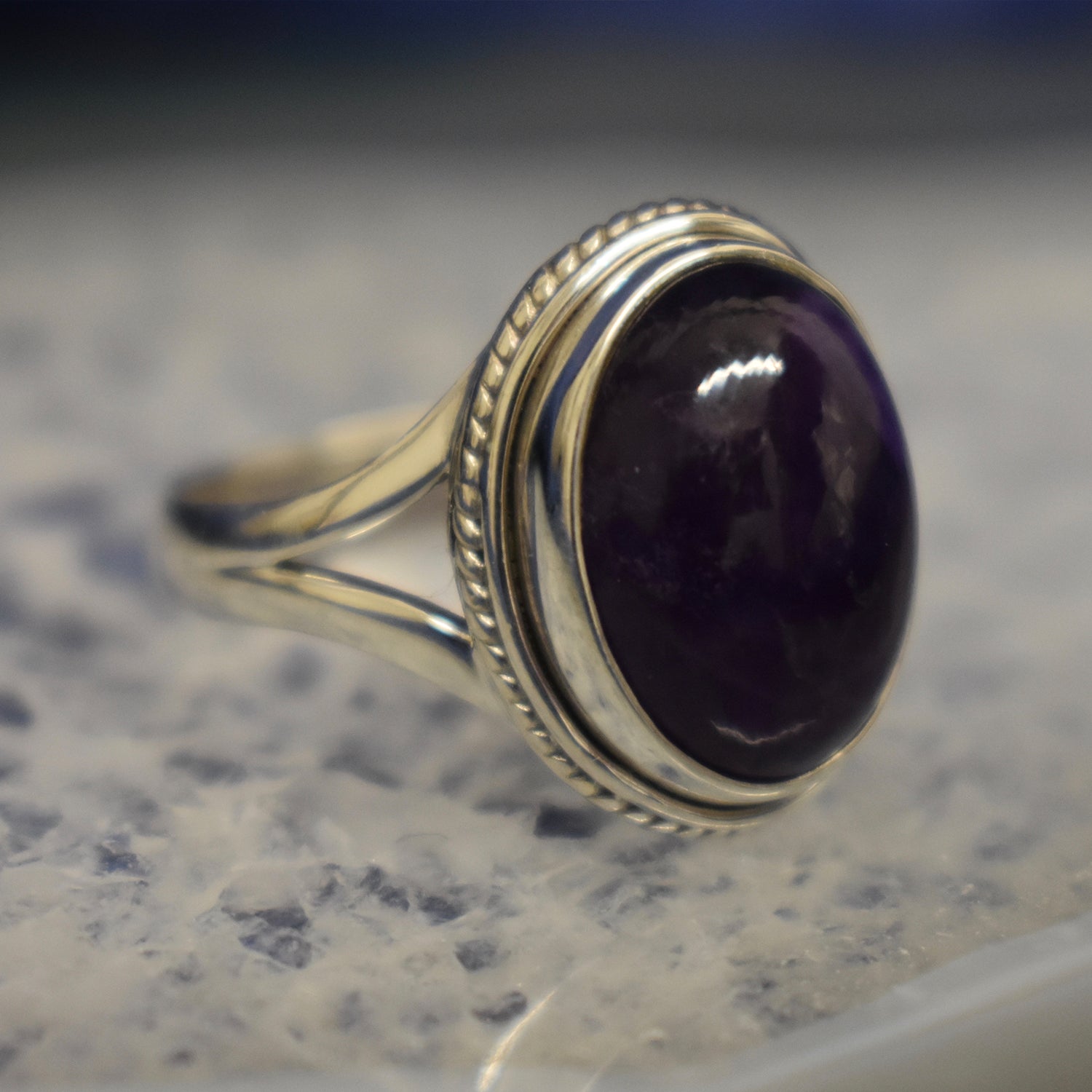 Ganesha Handicrafts, Soft Detailed Amethyst, 925-Sterling silver Amethyst Ring, 925-silver Amethyst Ring, Womens trending Ring, New Modern Womens Ring. 