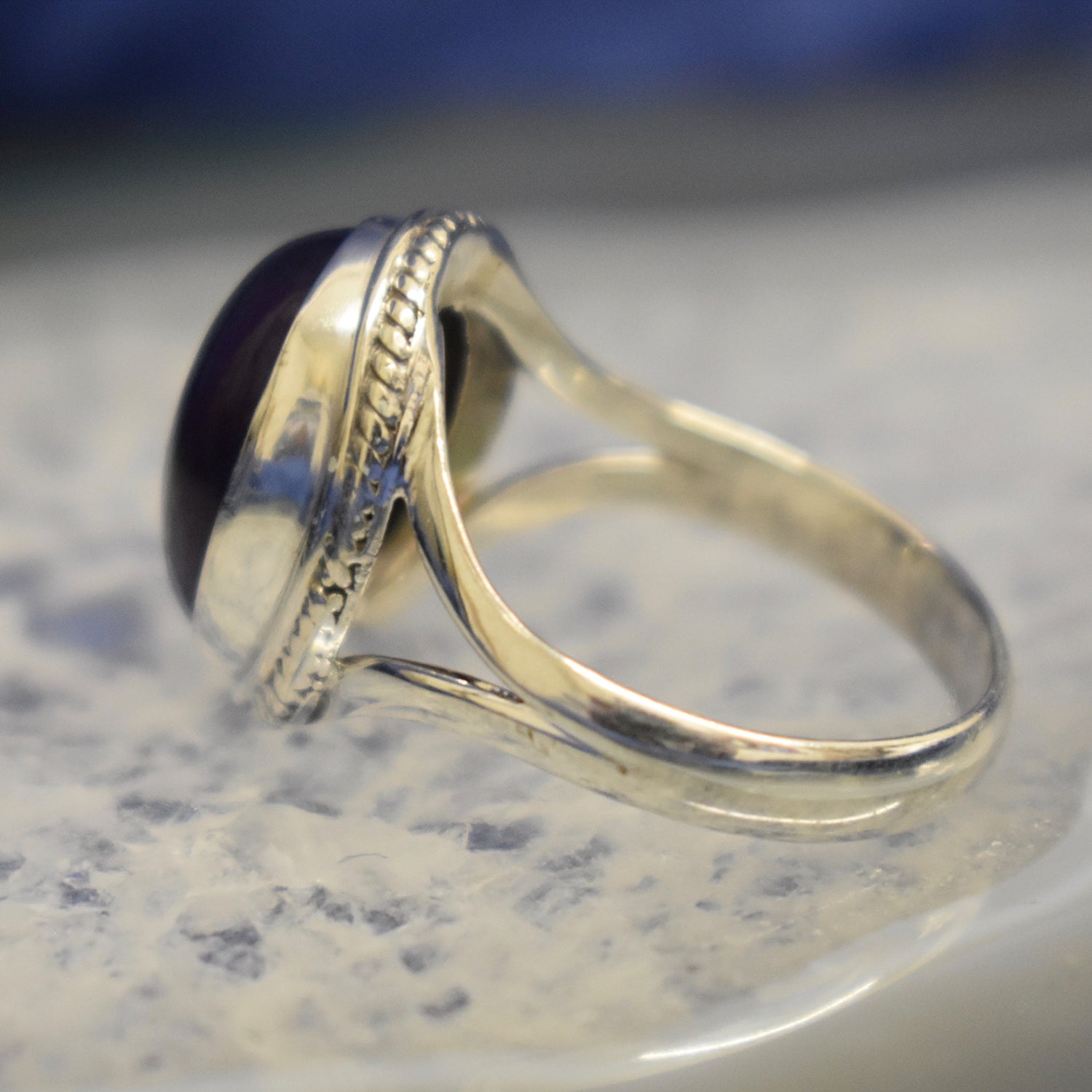 Ganesha Handicrafts, Soft Detailed Amethyst, 925-Sterling silver Amethyst Ring, 925-silver Amethyst Ring, Womens trending Ring, New Modern Womens Ring. 