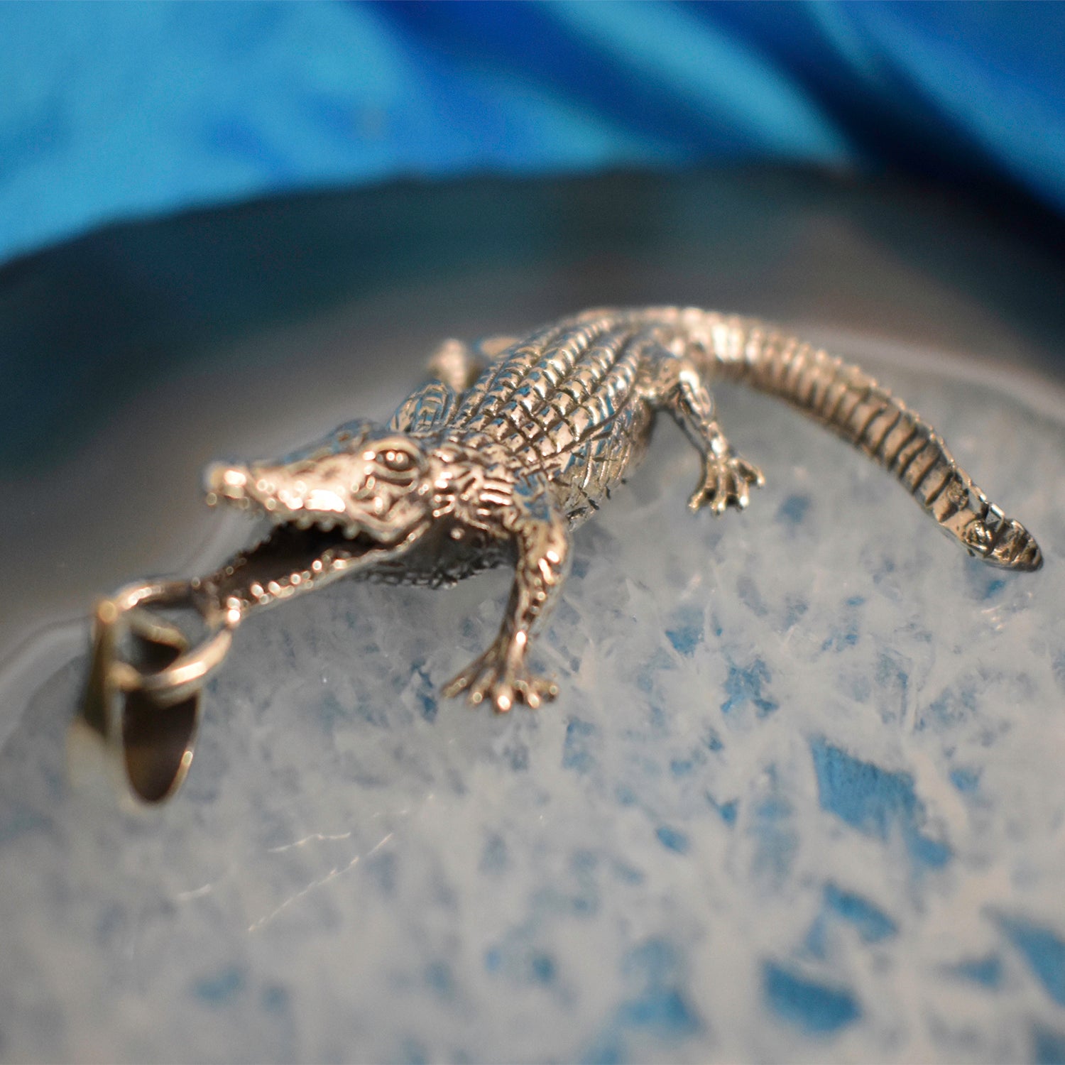 Ganesha Handicrafts, Sterling Silver Alligator Pendant (925), 925-Silver Alligator Pendant, Bisexual Pendant, Mens Trending Pendant, Women's Trending Pendant.