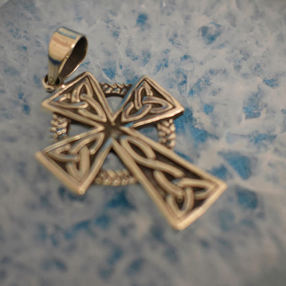Ganesha Handicrafts, Sterling Silver Celtic Cross Pendant (925), Silver Celtic Cross Pendant, 925-Sterling Silver Pendant, Bisexual  Pendant, Womens Modern pendant, Boys Modern Pendant, New Trending Pendant.