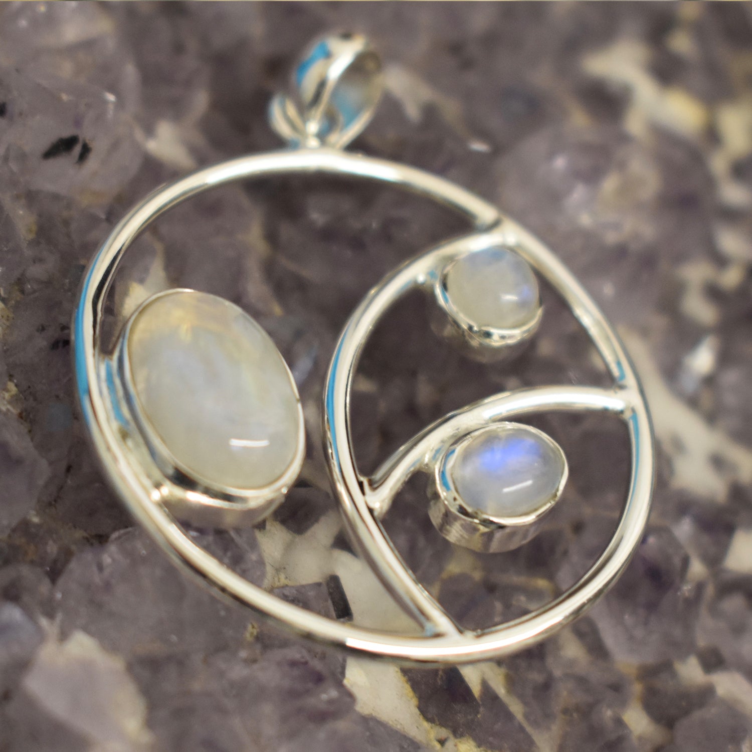 Ganesha Handicrafts, Sterling Silver Circle Stoned Pendant (925), Sterling Silver Stoned Pendant, Circle Stoned Pendant, Women's Trending Pendant, Moonstone Style pendant, Traditional Pendant. 