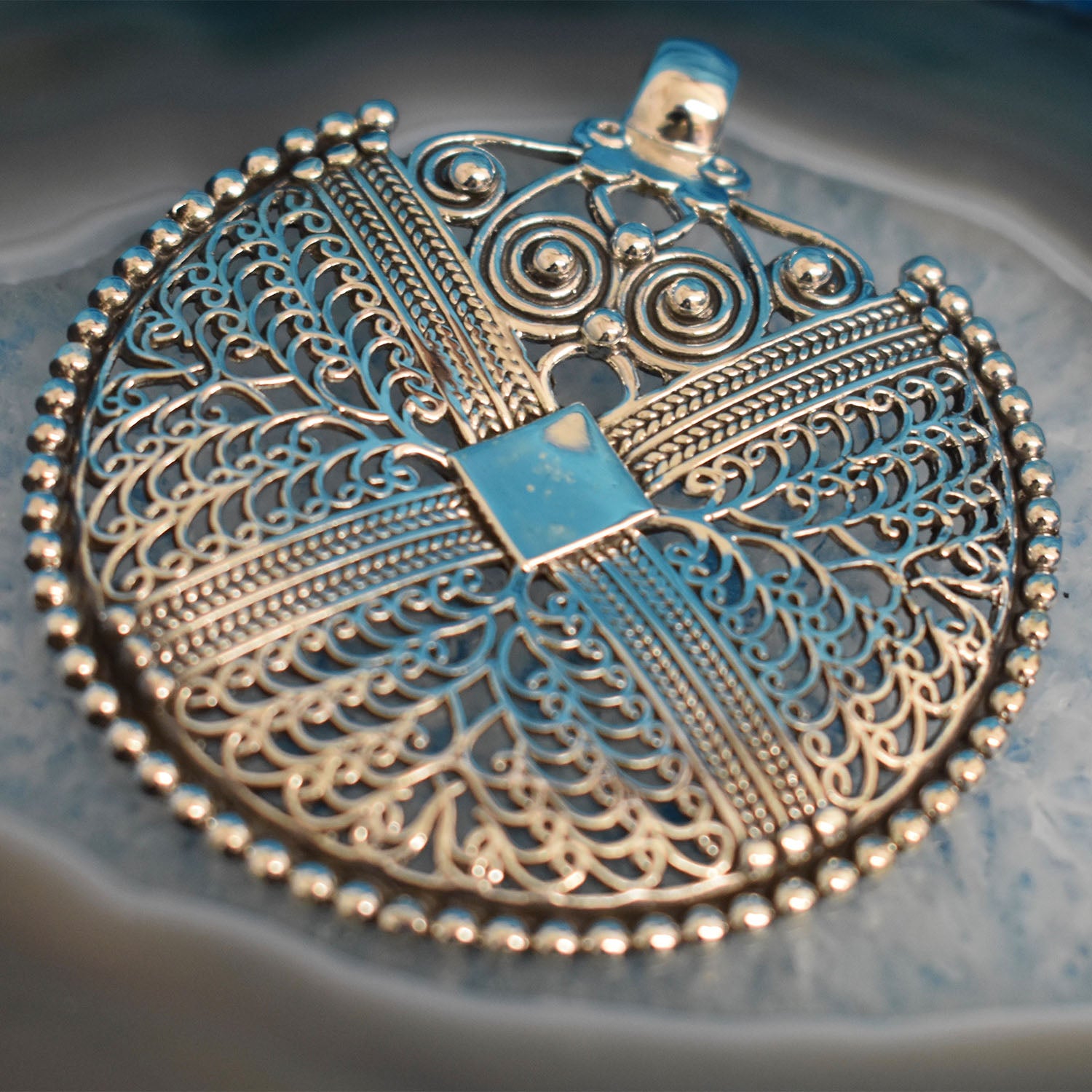 Ganesha Handicrafts Sterling Silver Large Medallion Pendant (925), Pendant, Medallion Pendant, Large Medallion Pendant, Sterling Silver Pendant, Large Medallion Pendant, Silver Medallion Pendant