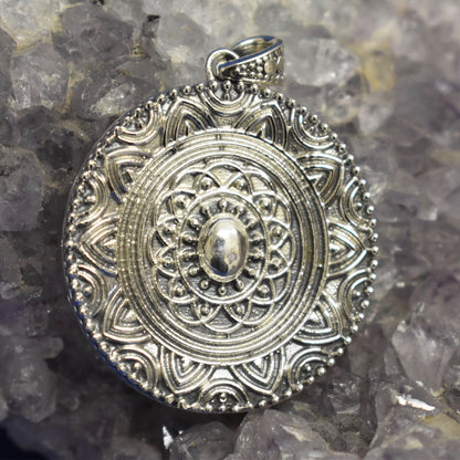 Ganesha Handicrafts Sterling Silver Vintage Style Pendant (925), Pendant, Vintage Pendant, Pendant (925), Sterling silver Pendant, Vintage Style Pendant (925)