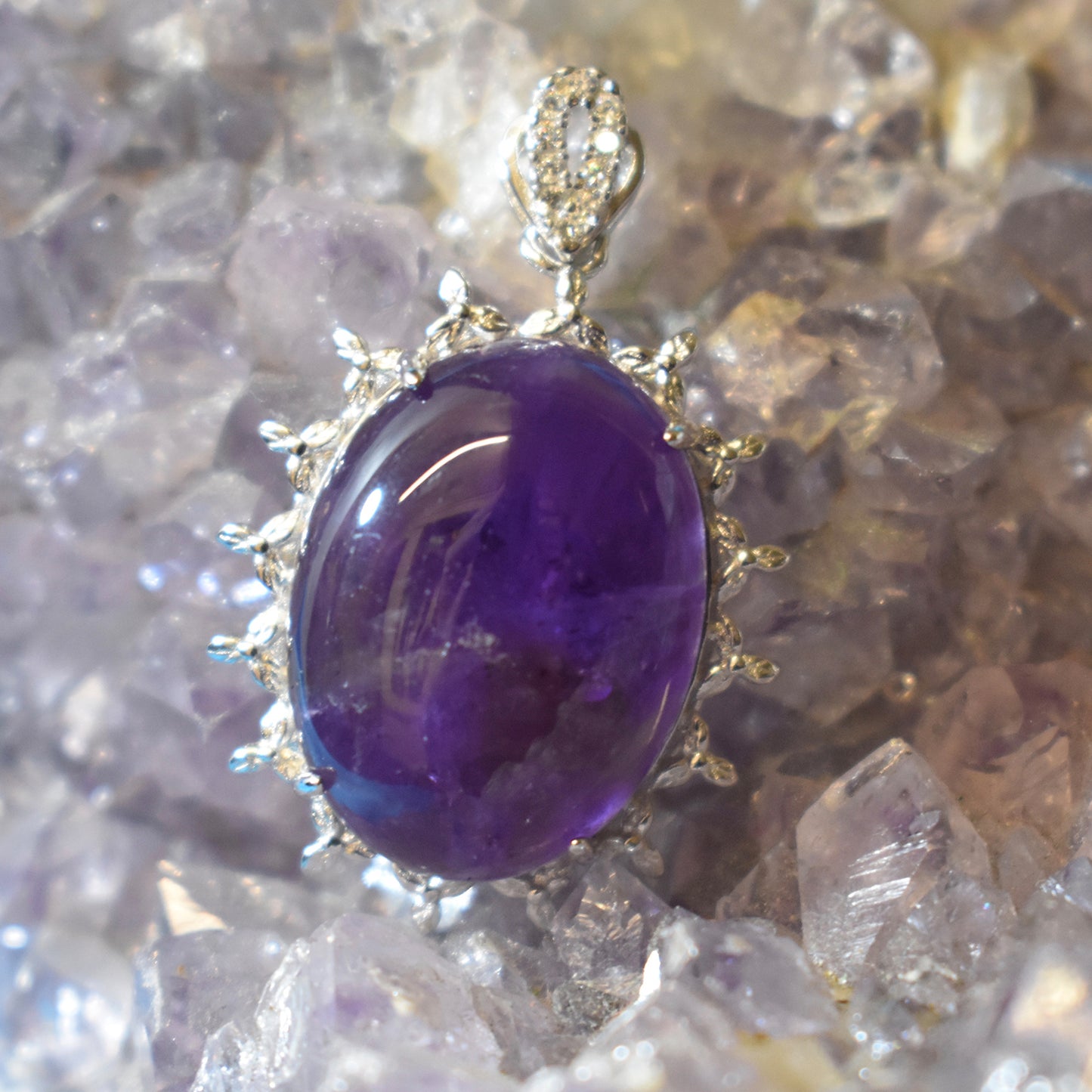 Ganesha Handicrafts, Sterling Silver Amethyst Pendant (925), Silver Amethyst Pendant, Amethyst Pendant, 925 Sterling Silver Pendant, Womens Trending Pendant, womens Traditional Pendant, Womens Pendant, women's Modern Pendant.