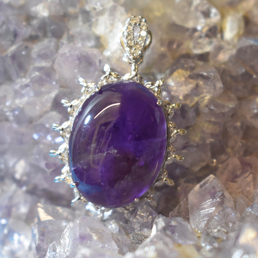 Ganesha Handicrafts, Sterling Silver Amethyst Pendant (925), Silver Amethyst Pendant, Amethyst Pendant, 925 Sterling Silver Pendant, Womens Trending Pendant, womens Traditional Pendant, Womens Pendant, women's Modern Pendant.