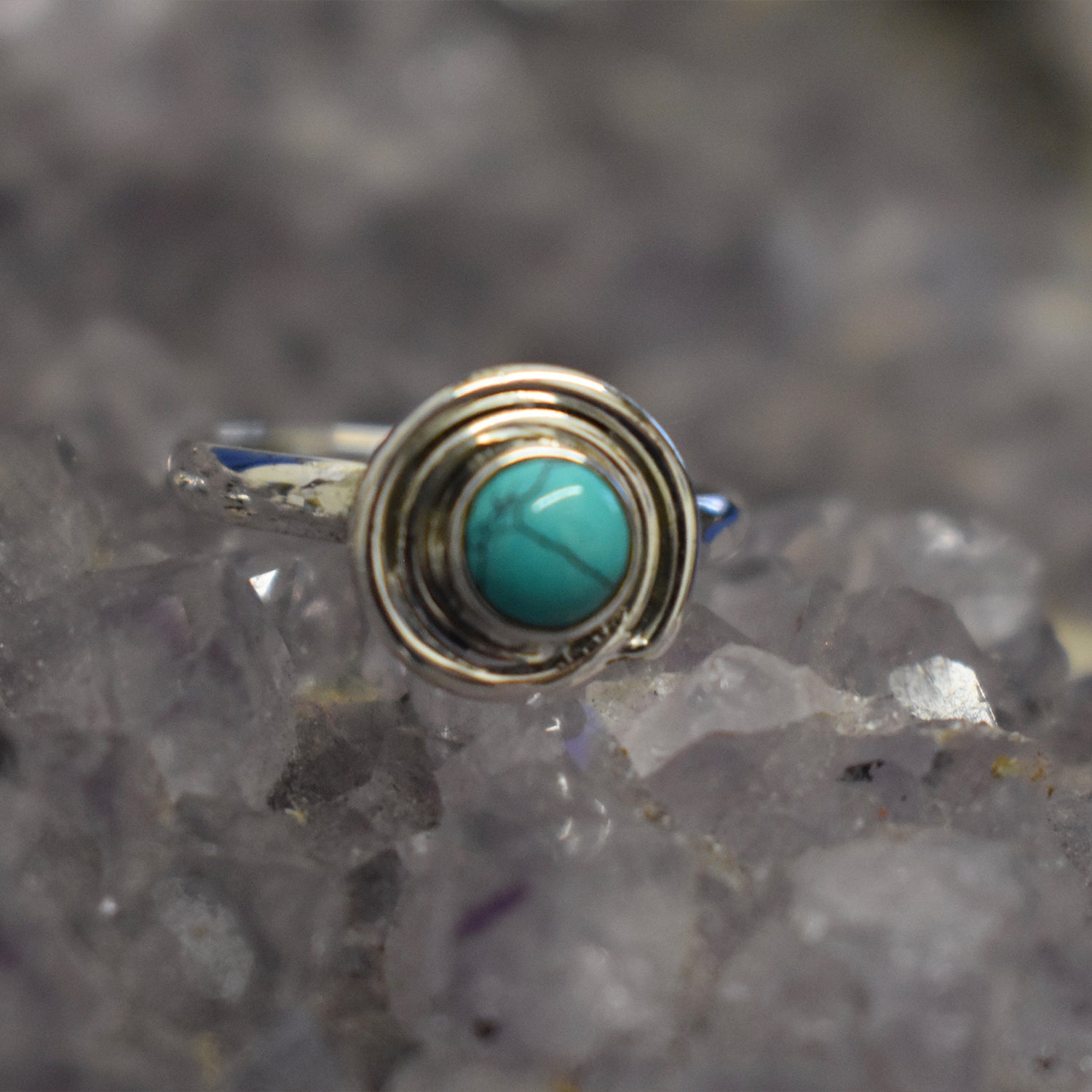 Ganesha Handicrafts, Swirl Pattern Ring, Swirl Ring, Women's Ring, Womens Trending Swirl Ring, Women's Modern Ring, Women's Traditional ring, Green Swirl Ring.