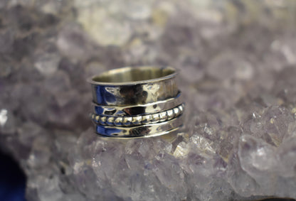 Thick Dotted and Hammered Spinner Ring