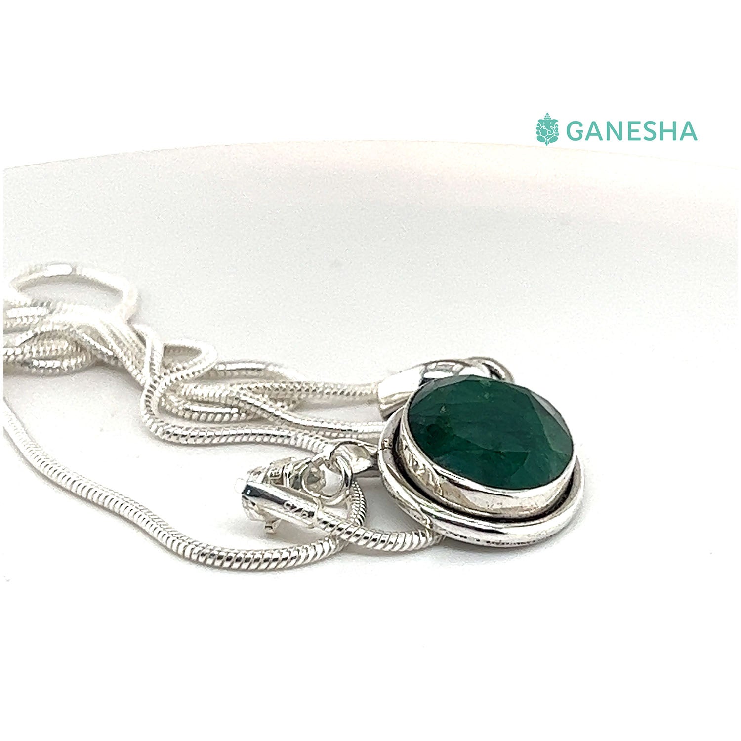 Ganesha Handicrafts, Emerald - 925 Sterling Silver Jewellery Gift Set With Free Chain, 925 Sterling Silver Jewellery Gift Set With Free Chain, Womens stylized Jewellery and  Chain, Green Colour Emerald Silver Jewellery.
